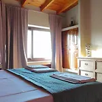 Tierra * העיירה סקיאתוס