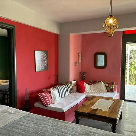 Tierra Ferienhaus Skiathos-Stadt