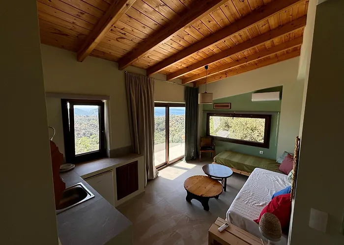 Tierra * Città di Skiathos